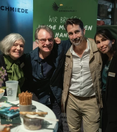 Von links nach rechts: Mary Lewis, Lorenz Knauer, Federico Bogdanowicz, Yasmin Saruji