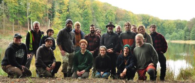 Die Studierenden des Studiengangs Sozialökologisches Waldmanagement zusammen mit ihren Dozenten Prof. Dr. Pierre Ibisch und Christoph Nowicki, auf einer Fahrradexkursion durch das UNESCO-Weltnaturerbe „Grumsin“ im Biosphärenreservat Schorfheide-Chorin