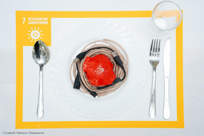 Tischset mit Bezug zum Projekt